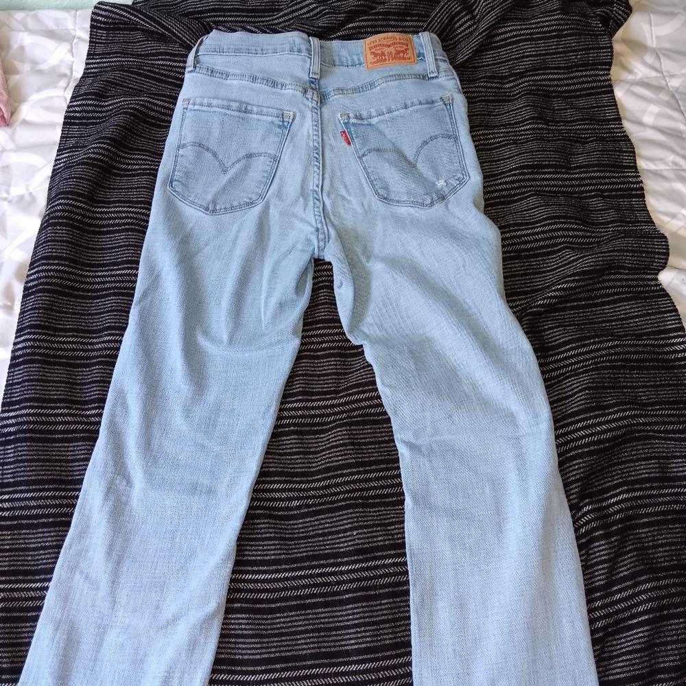 Levis 724 High Rise Stright jeans